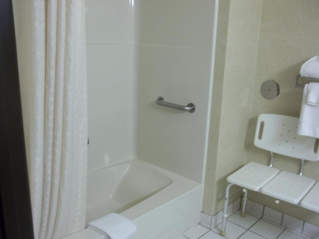 Baymont By Wyndham 2* Waterloo